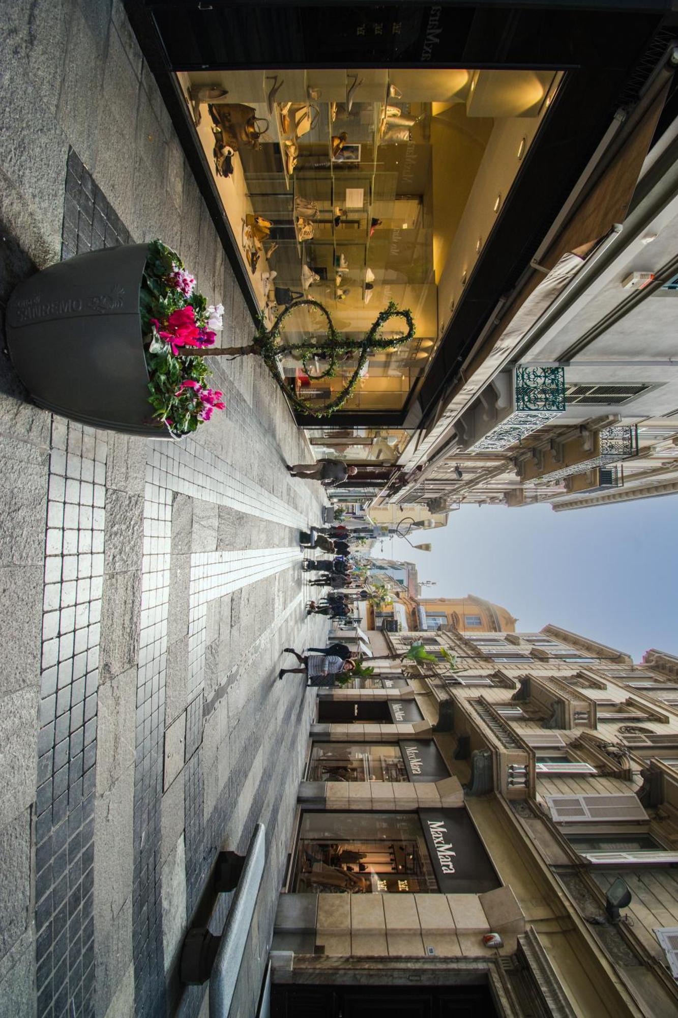 Le Camere Del Centro Санремо Экстерьер фото